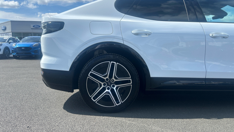 Ford Capri 250kW Premium 79kWh AWD 5dr Auto Electric Estate